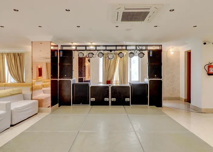 Palette Isbt Dehradun Formerly Hotel Le Hem